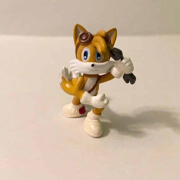 Sonic the Hedgehog Miles Tails Prowler PVC Mini Figure 2  Inch Tall Toy - Picture 4 of 7